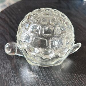 Adorable Vintage Anchor Hocking Pressed Clear Glass Turtle Trinket Box